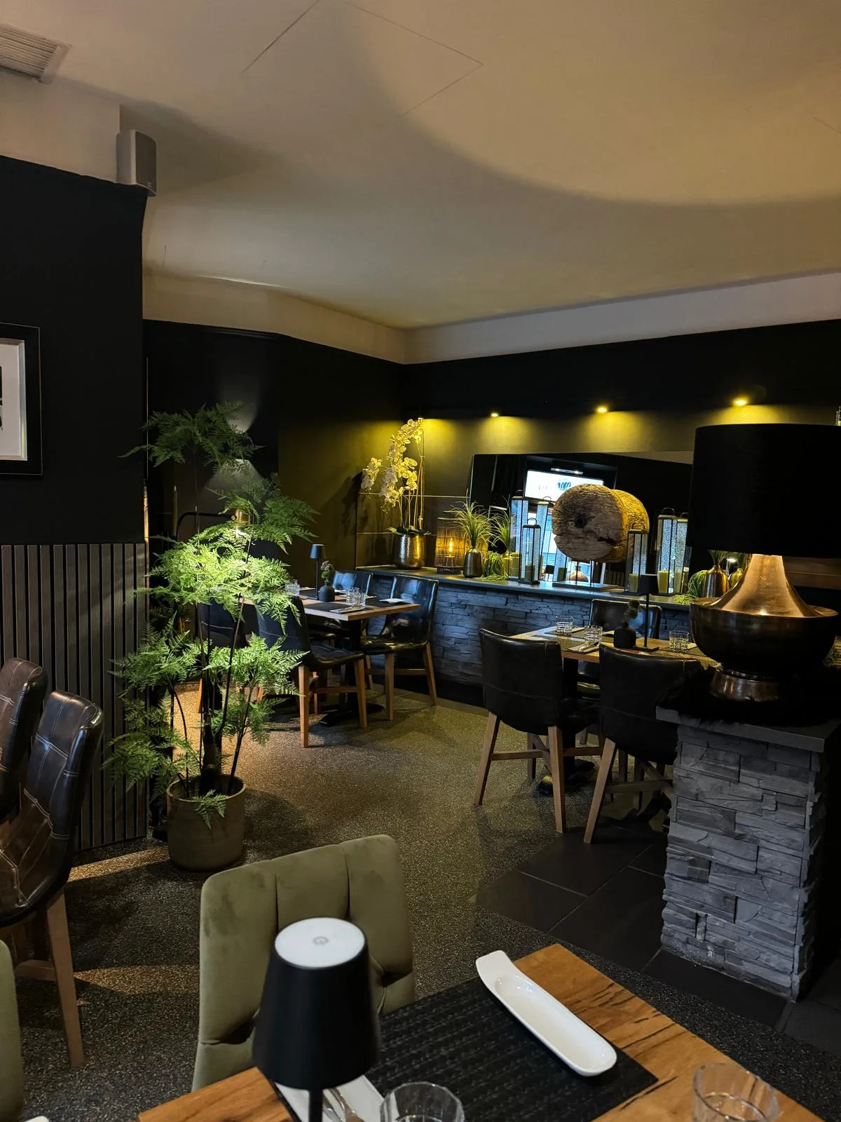 Restaurant Sonderbar — photo 33