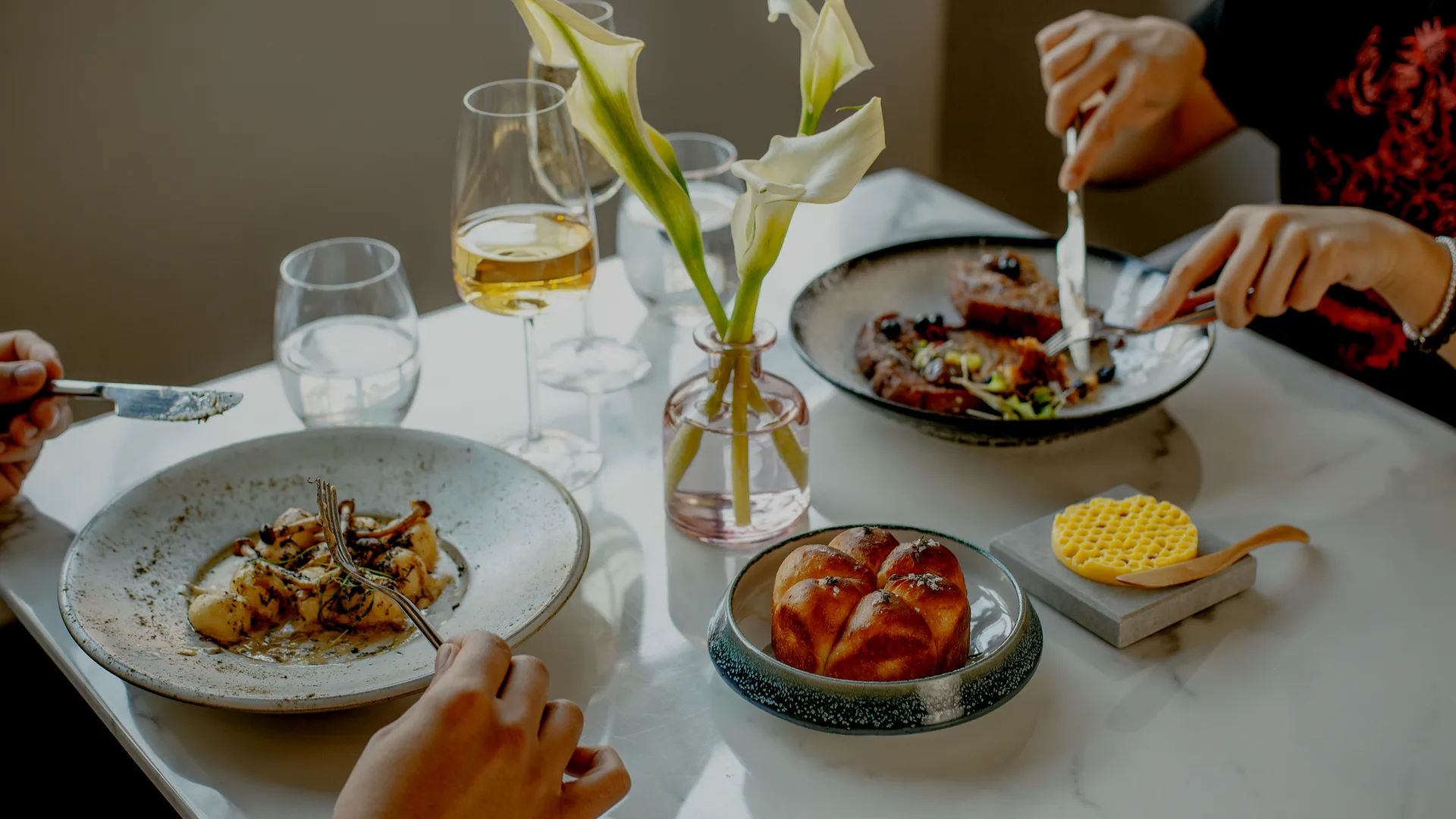 Est Restaurant — photo 17