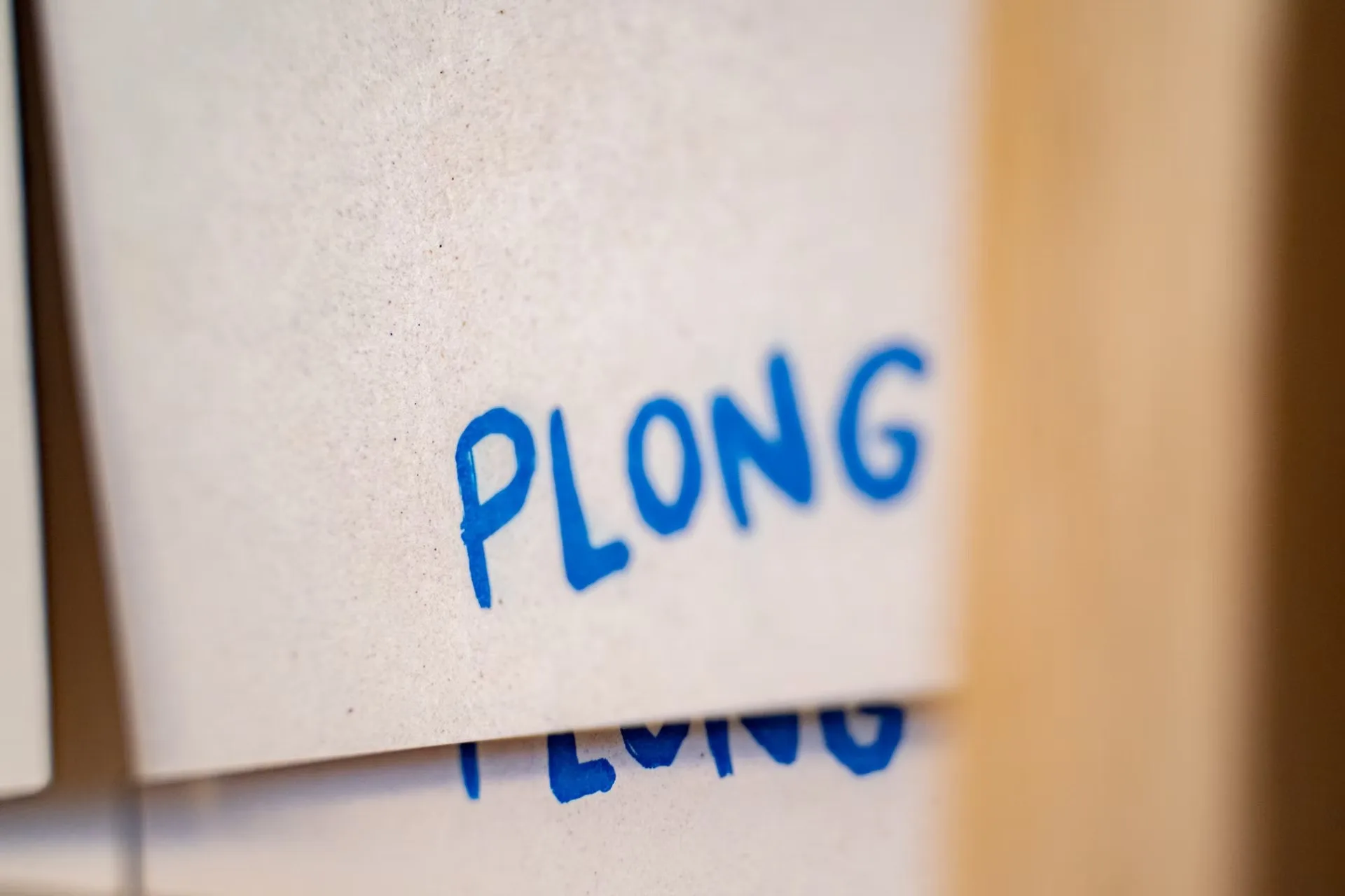 Plong — drink
