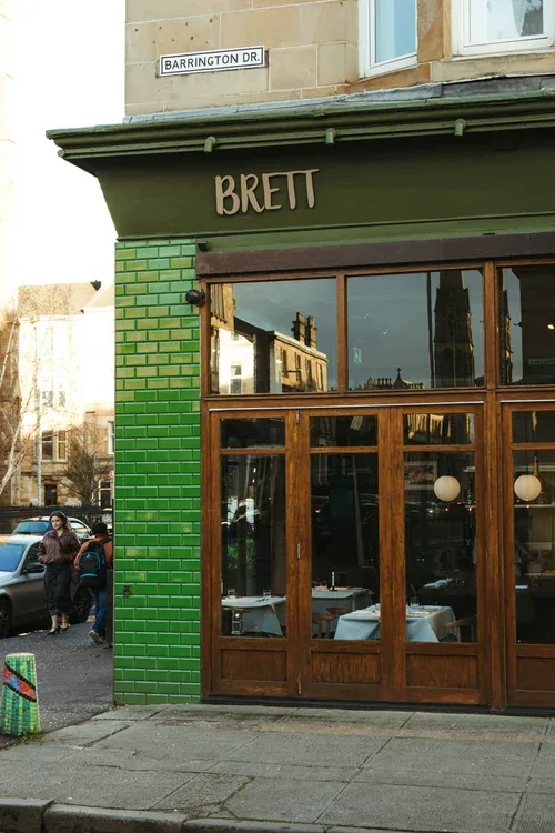Brett — photo 8