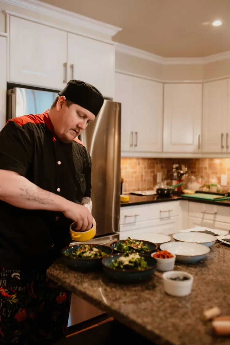 1886 Lake House Bistro — kitchen
