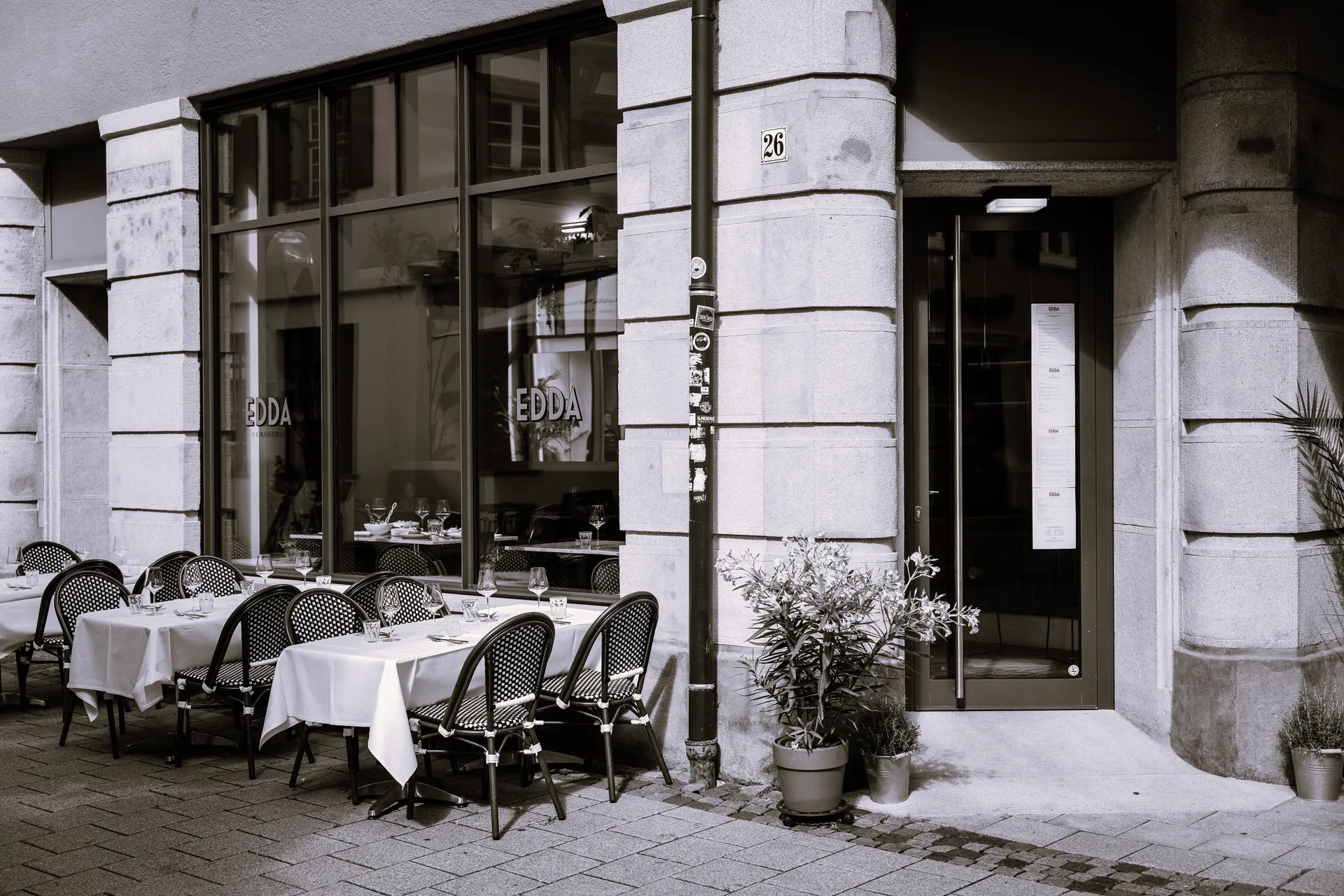Edda Brasserie — atmosphere