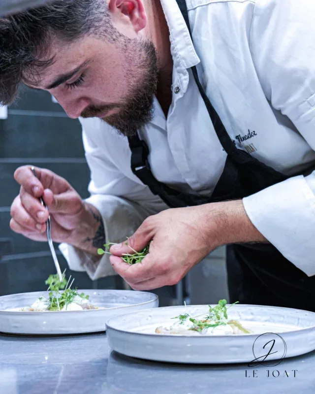 Le Joat — kitchen