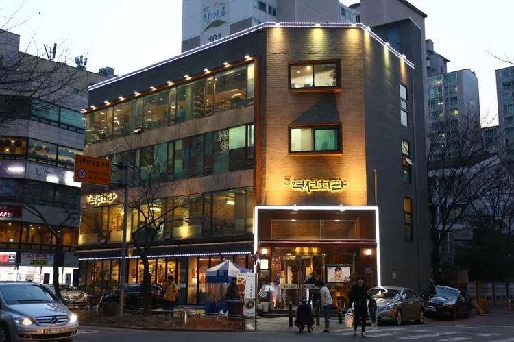 Yukjeon Hoekwan — photo 11