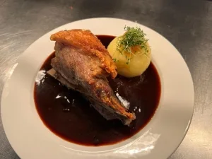 Augustiner Spieglwirt — food