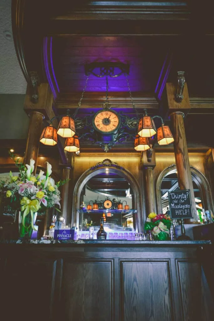 Johnny Manhattan's — photo 4