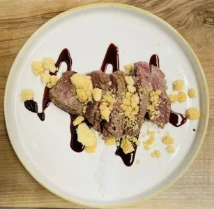 Vecchia Lama — food