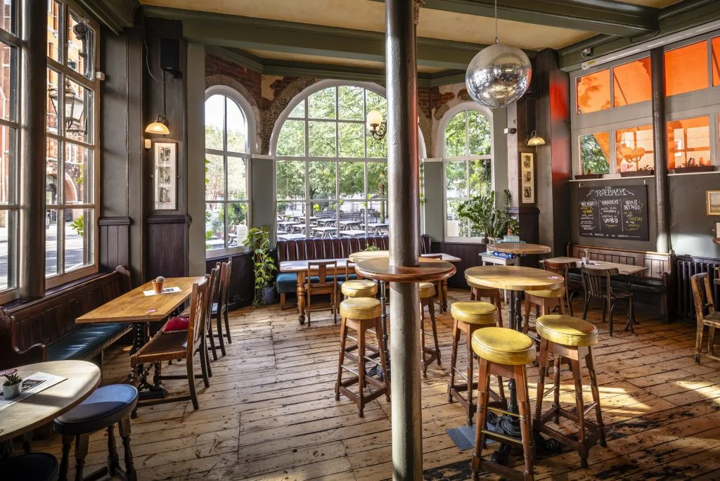 The Roebuck — photo 36