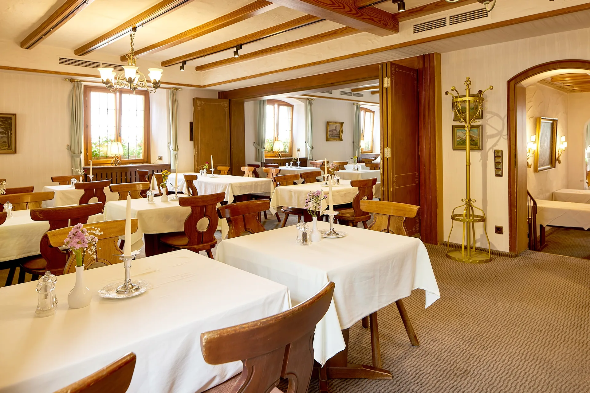 Hotel Zum Schiff - Restaurant — atmosphere