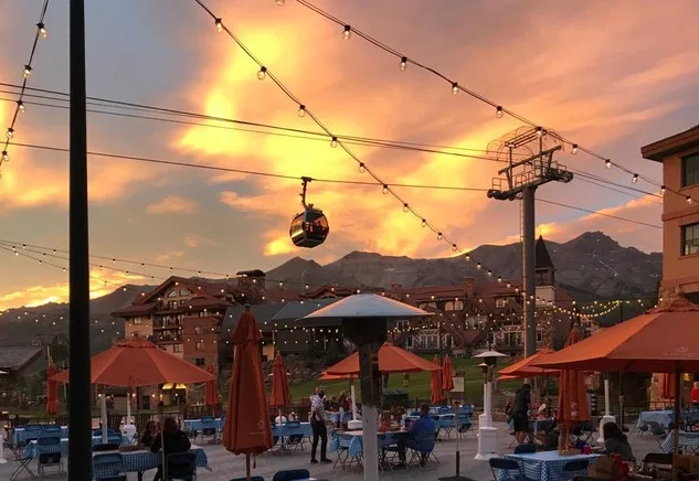 La Piazza Del Villaggio Ristorante — atmosphere