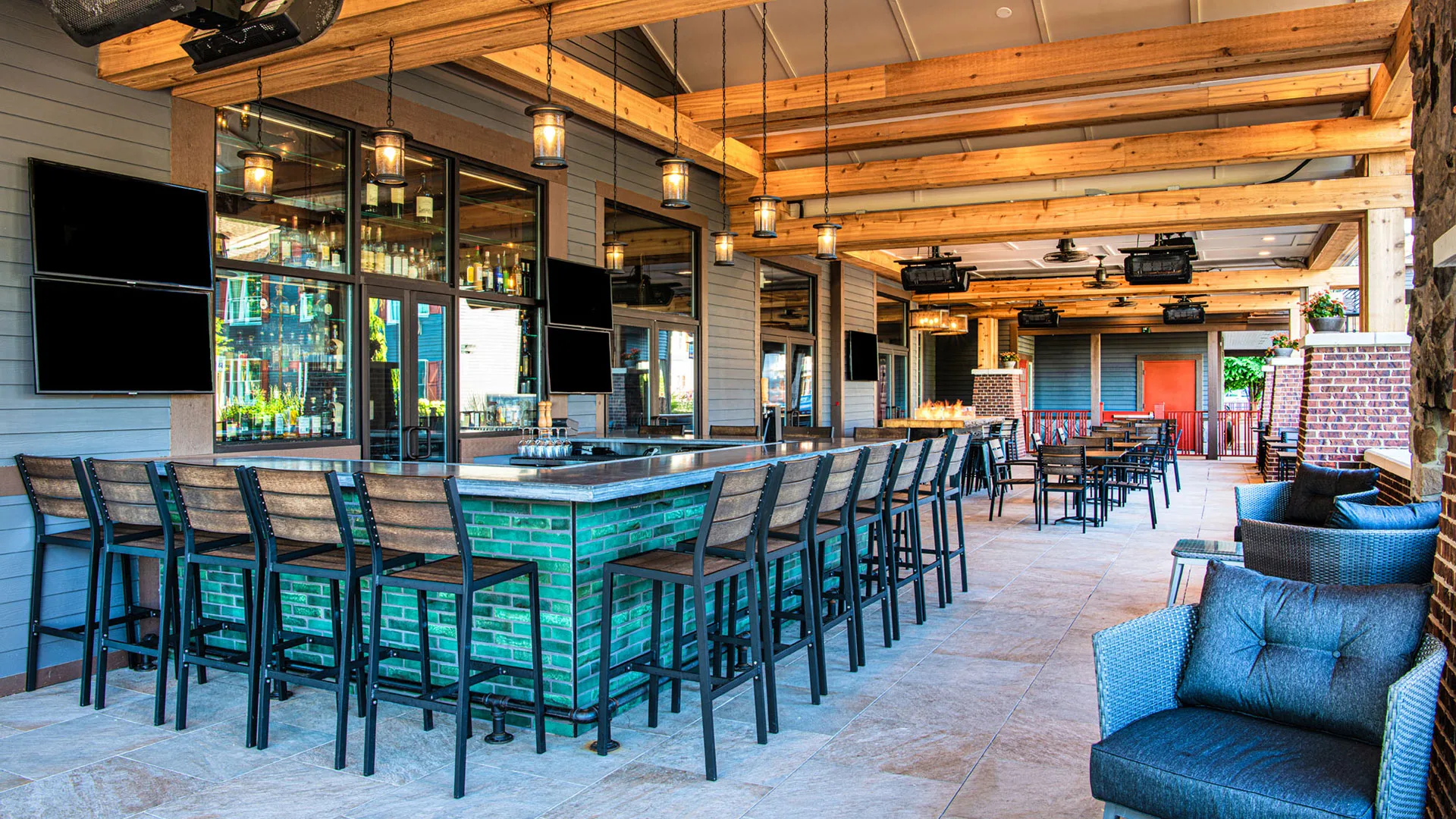 Craftsman Wood Grille & Tap House — photo 4