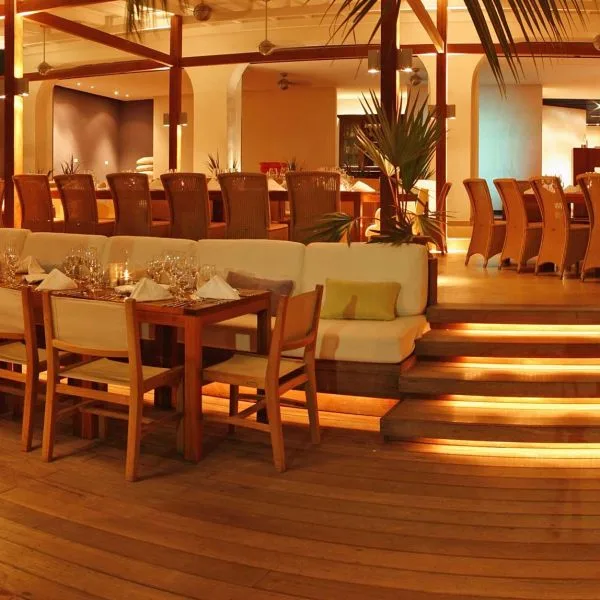 Ocean Lounge — photo 25