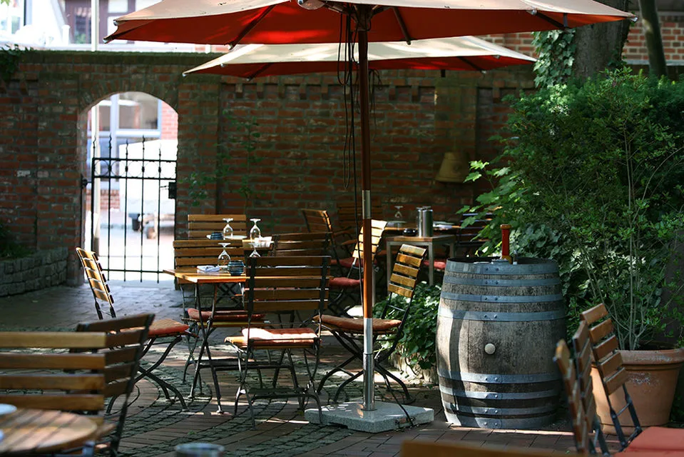 Pades Restaurant — photo 19