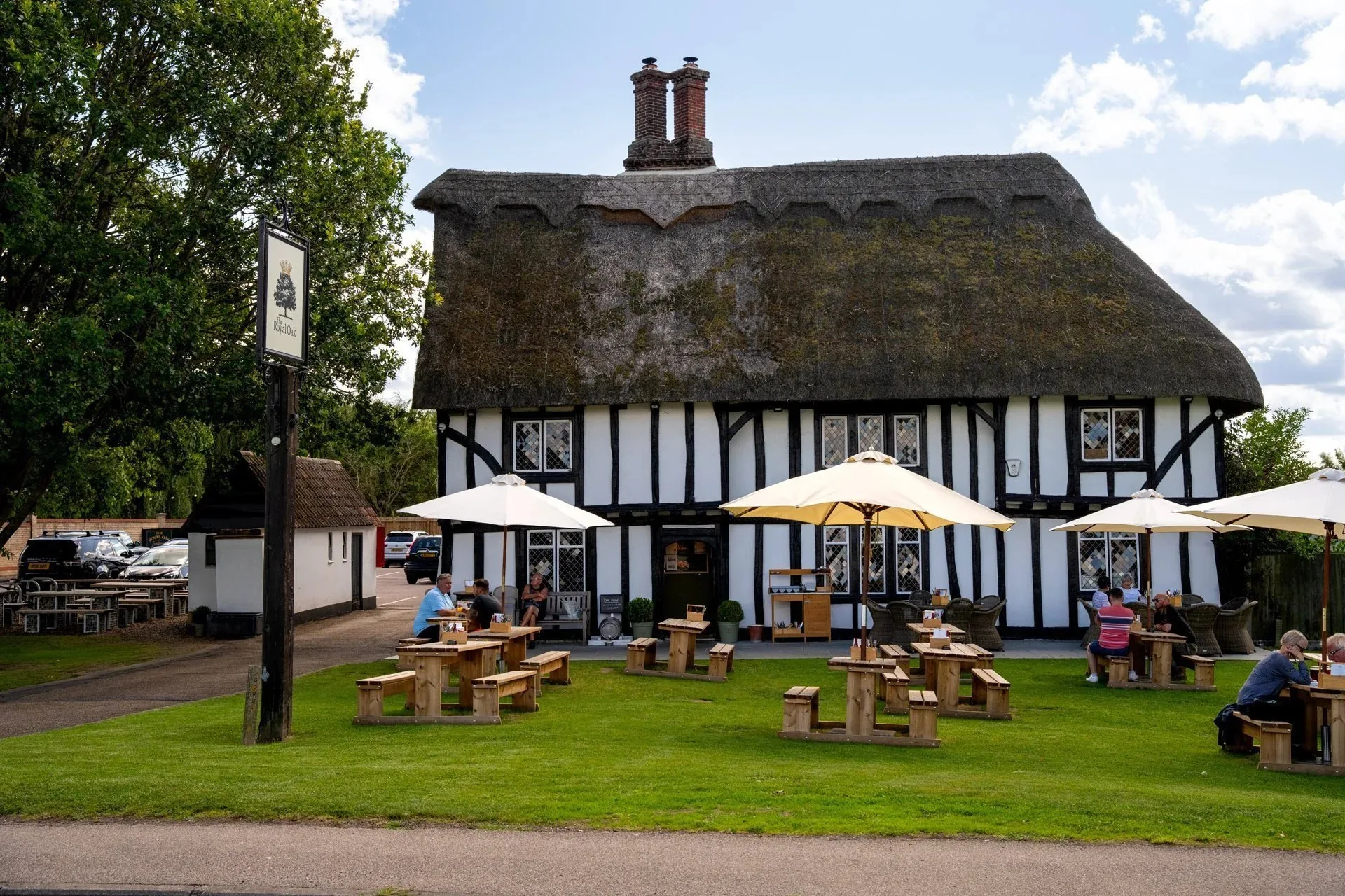 The Three Horseshoes — photo 39