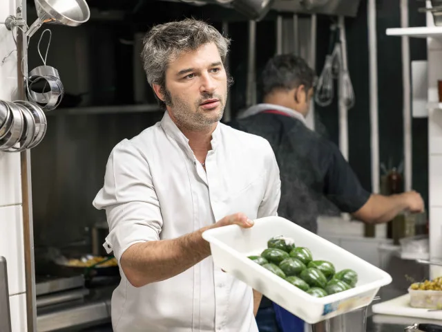 Nous 4 — kitchen