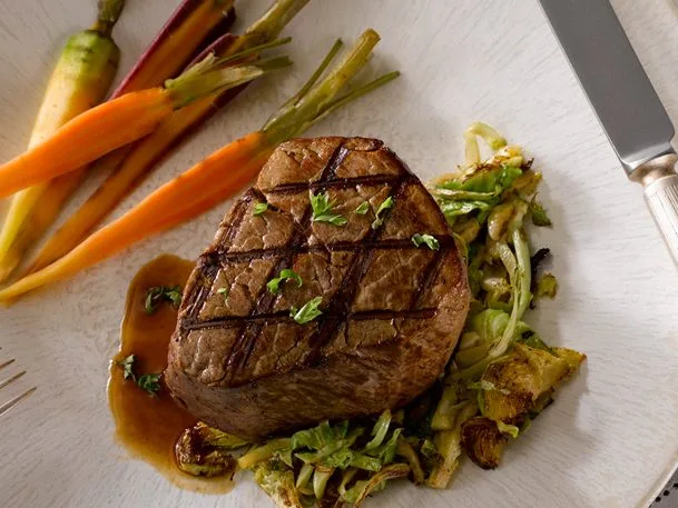Queensview Steakhouse — photo 12