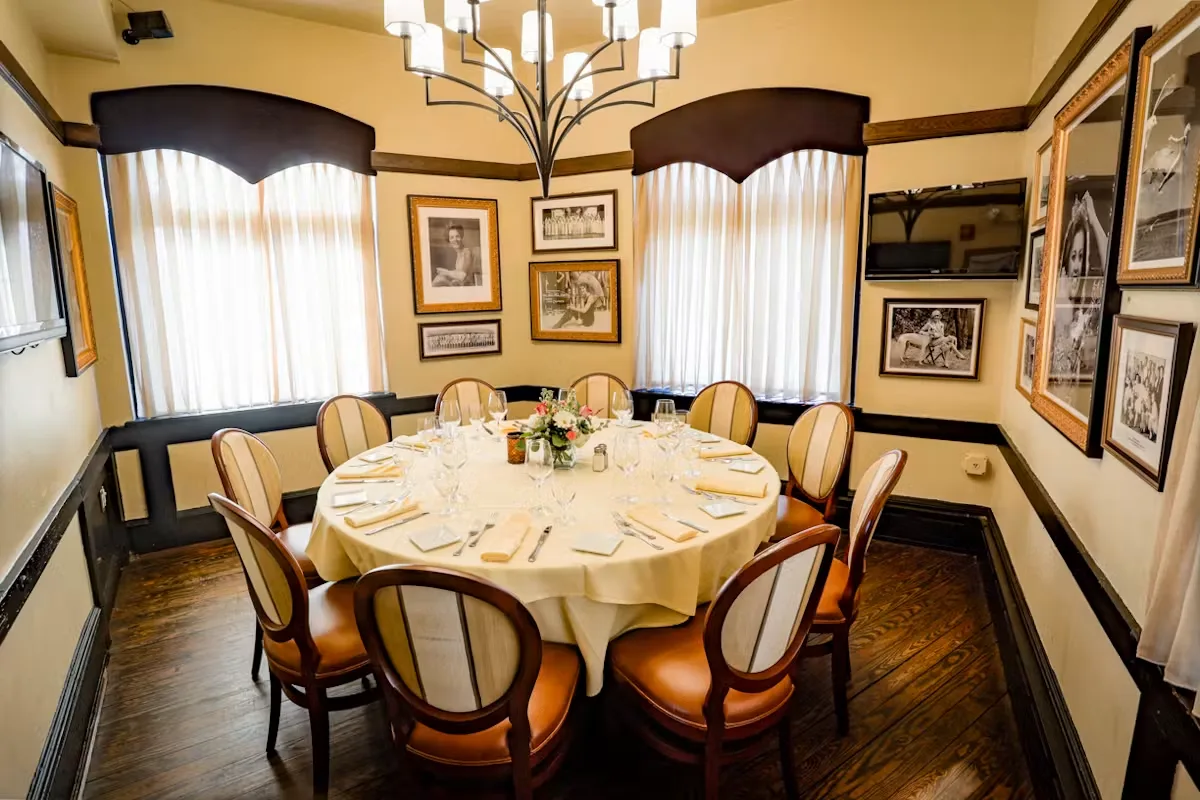 Knife and Fork Inn — atmosphere