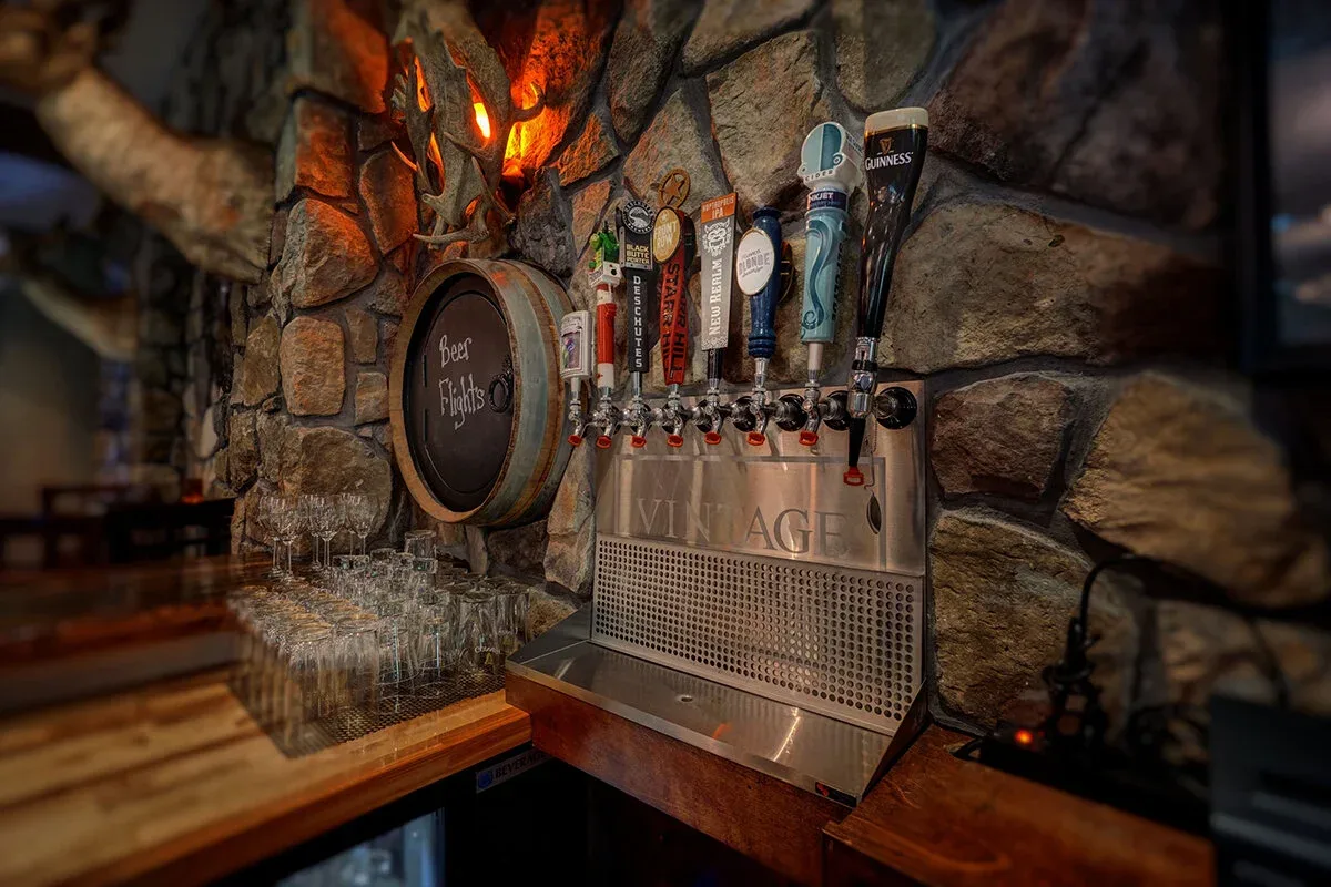 Vintage Tavern — photo 62