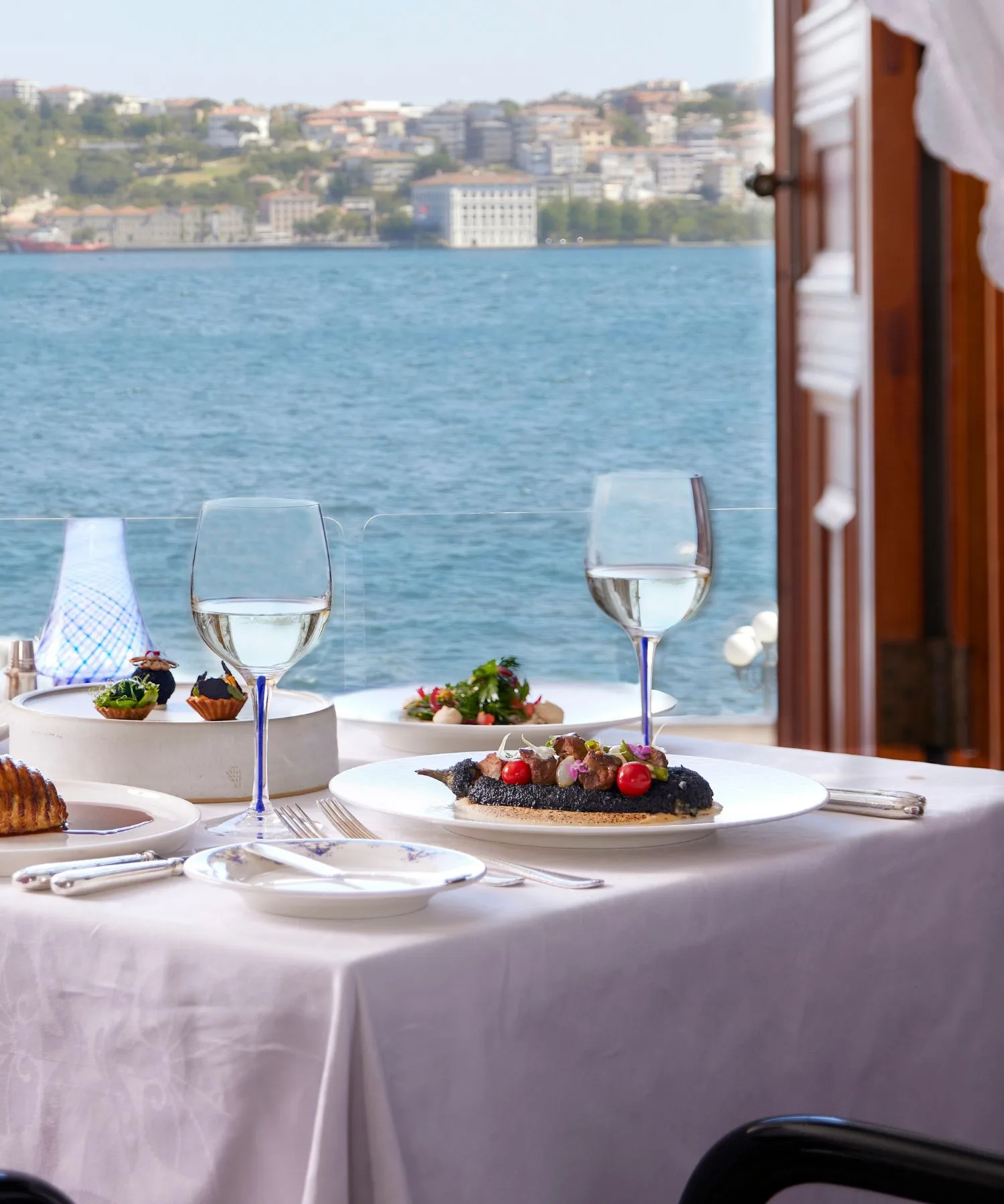 Tuğra Restaurant — atmosphere