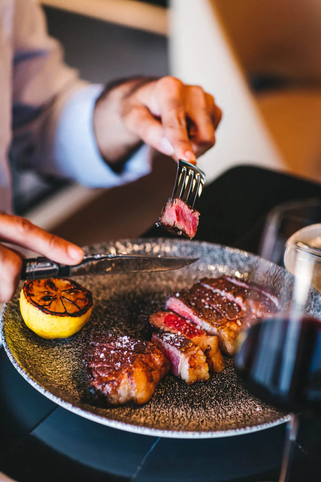 EZZA Steak & Coktail Bar — photo 20