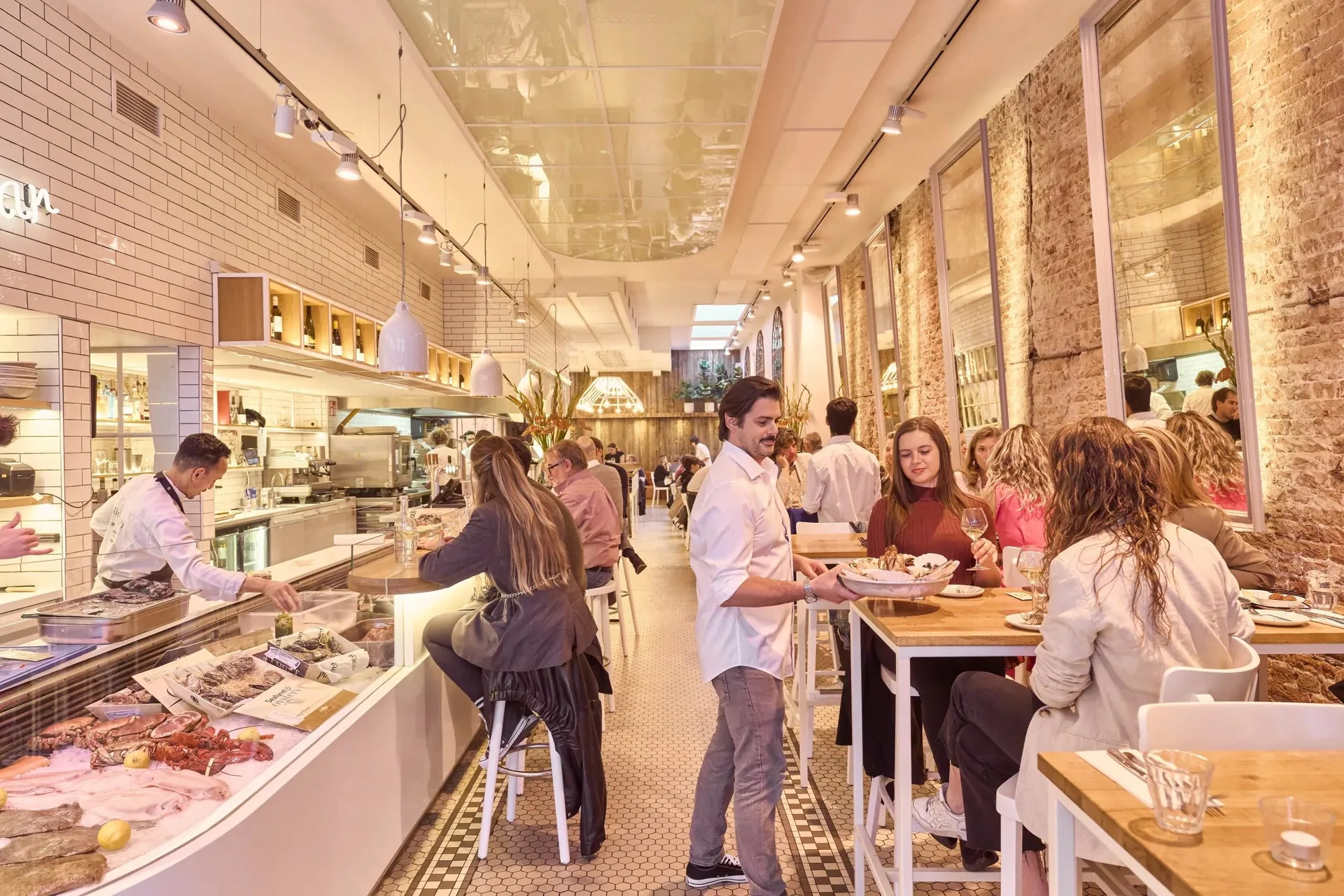 The Seafood Bar van Baerlestraat — photo 52
