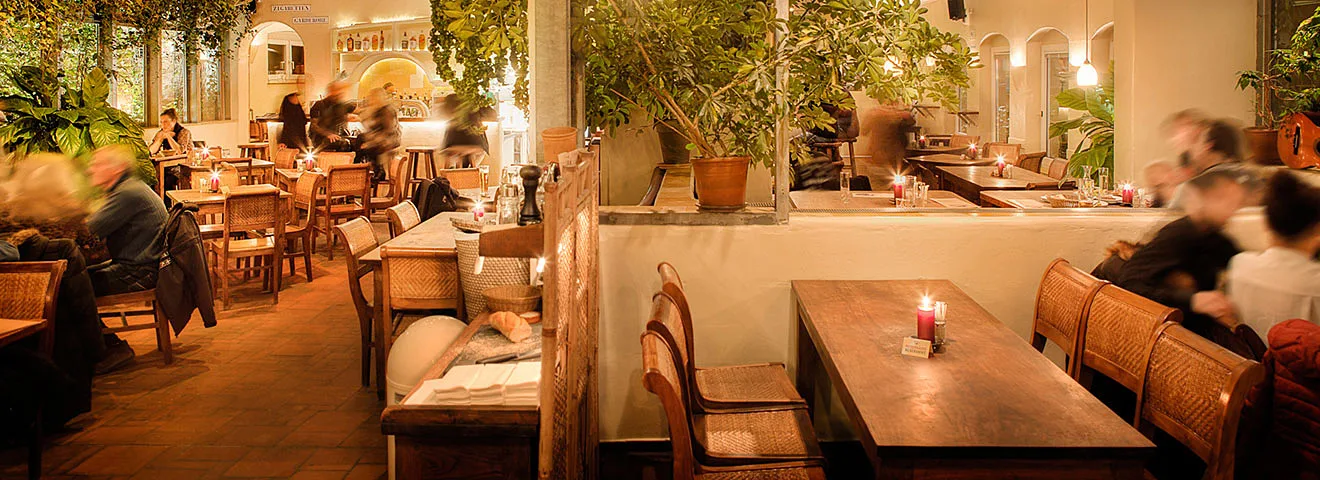 Restaurant Altamira — atmosphere