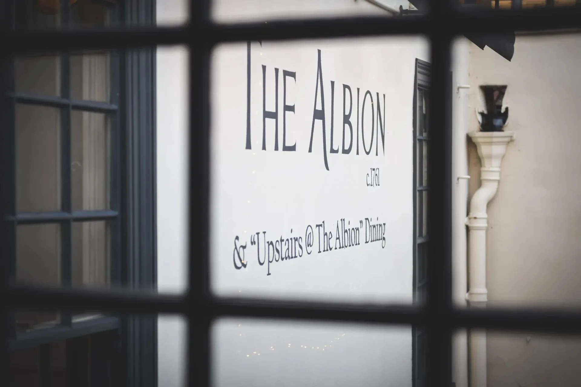 Upstairs @ The Albion — photo 20