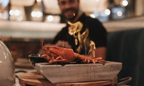 Brandos Restaurant — kitchen