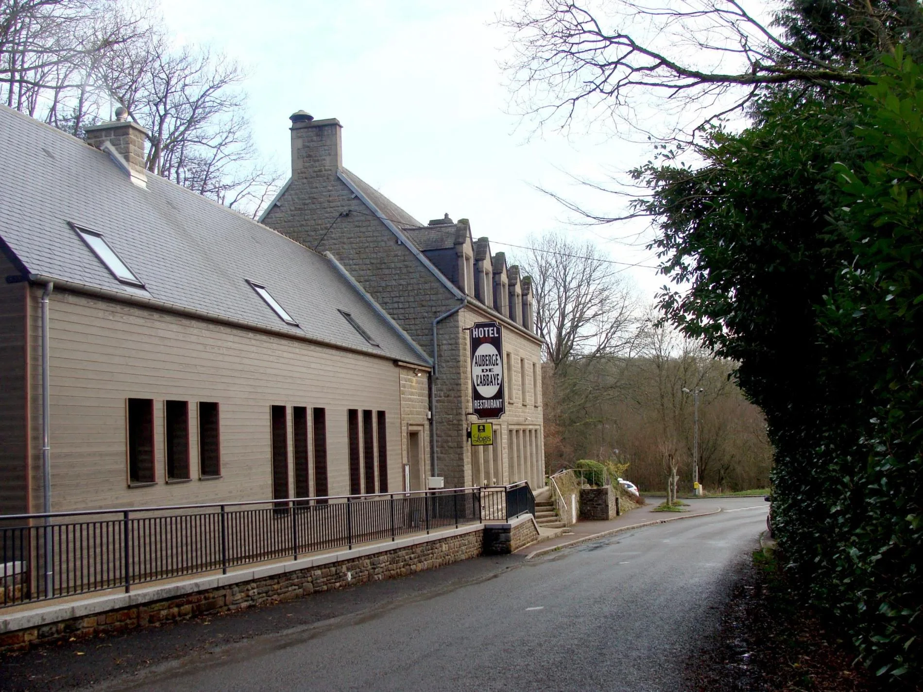 Auberge de l'Abbaye — atmosphere