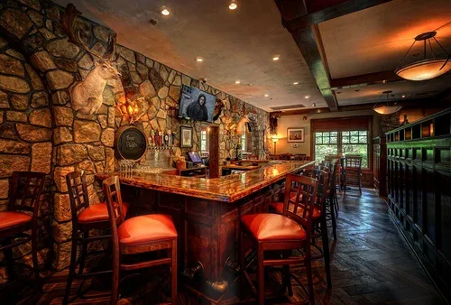 Vintage Tavern — photo 23