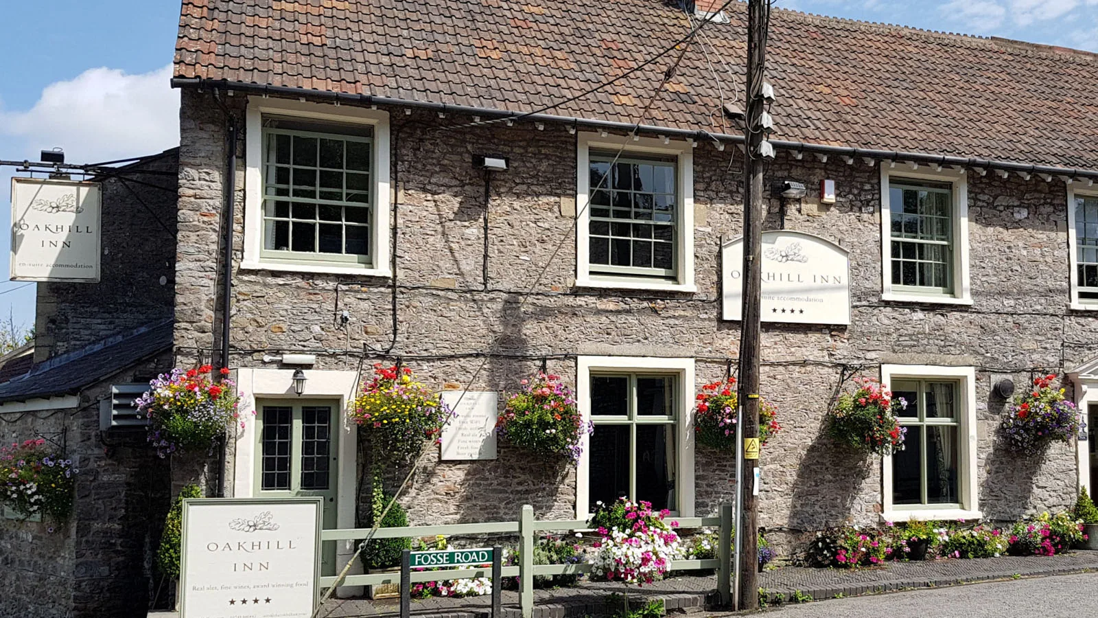 The Oakhill Inn — atmosphere