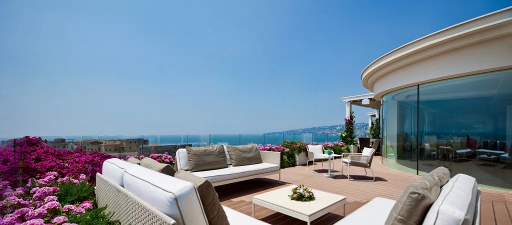 Caruso Roof Garden — atmosphere