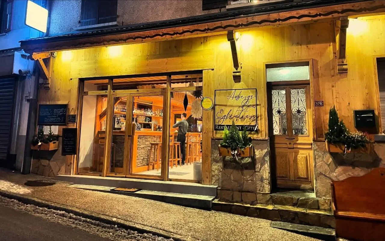 Auberge des Églantiers — atmosphere