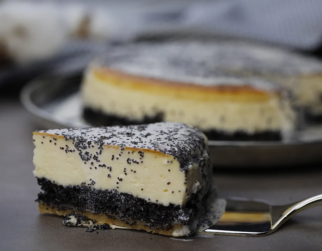 Aly’s Bakery — food