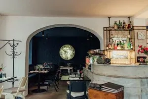 Restaurant Marais Soir — atmosphere