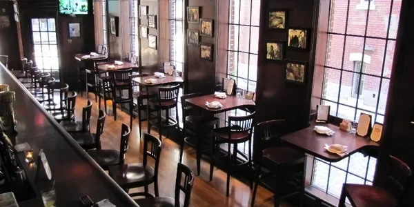 Court Street Restaurant & Bar — photo 5