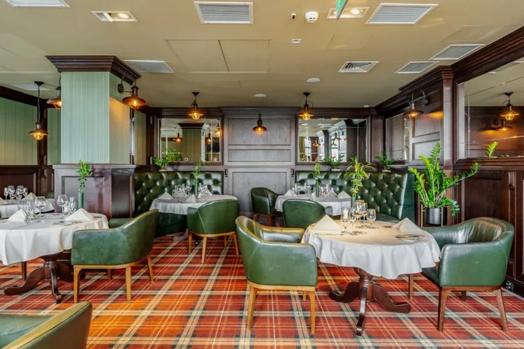 New Island Pub — atmosphere