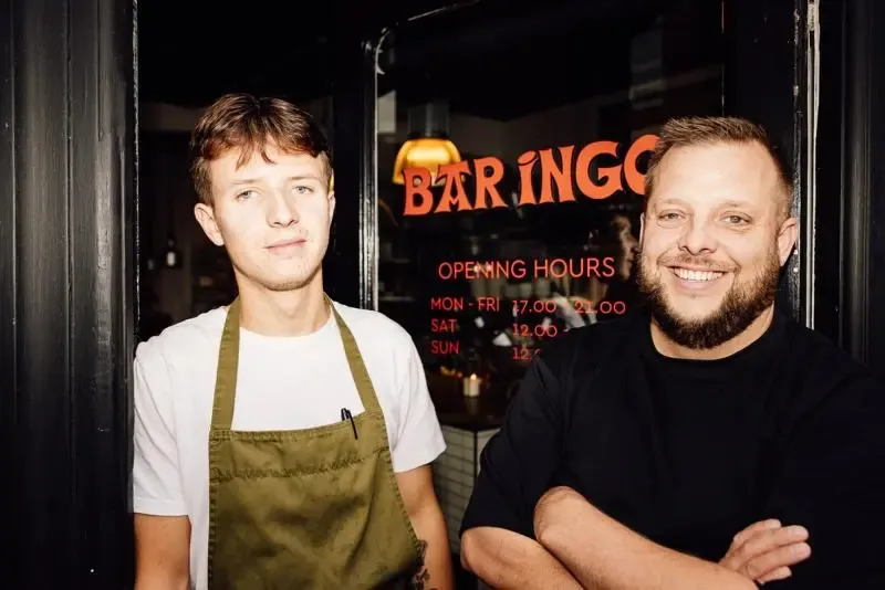Bar Ingo, Saint Peters