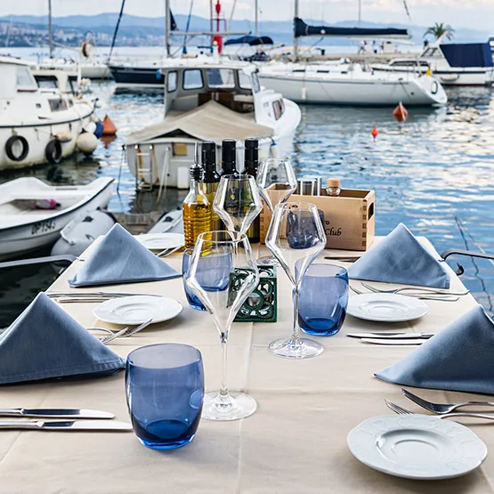 Yacht Club — photo 22