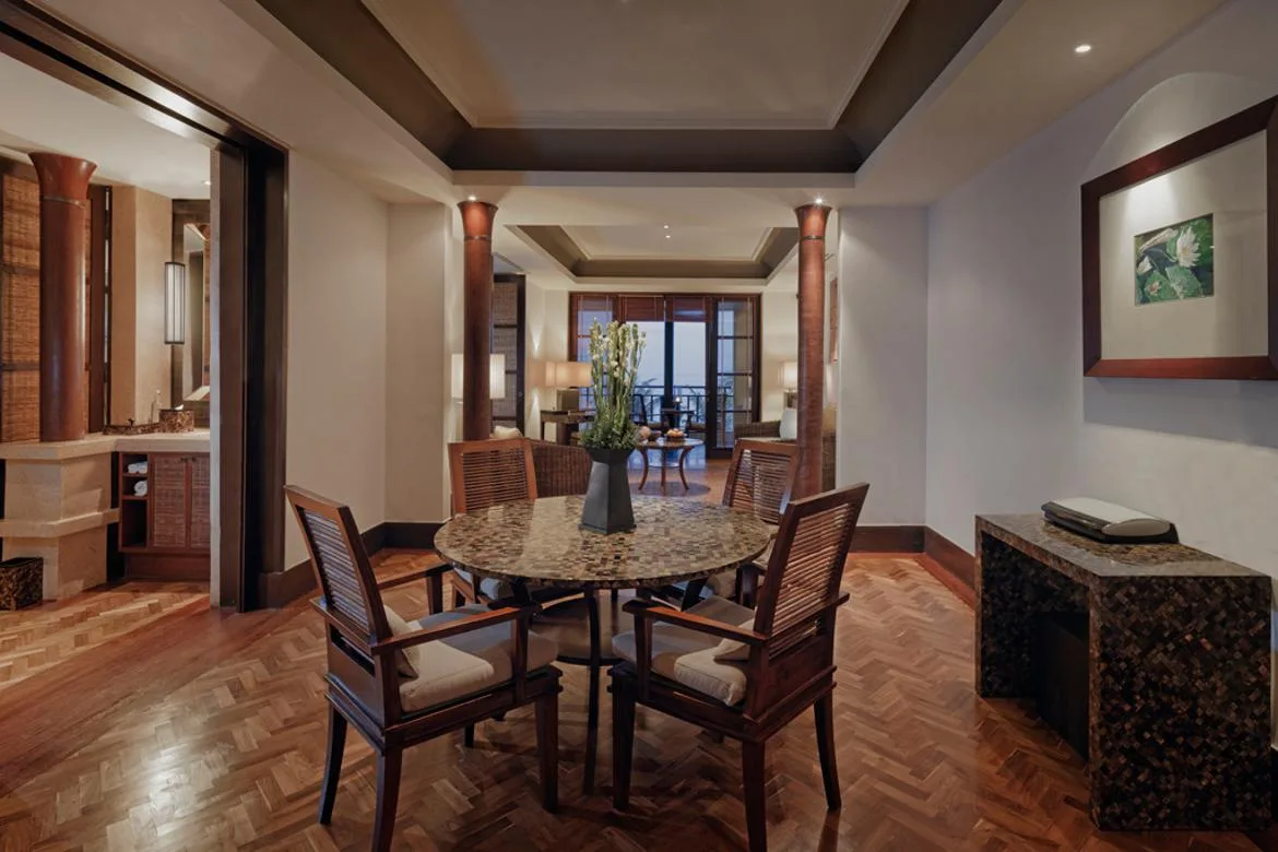 The Restaurant — photo 4