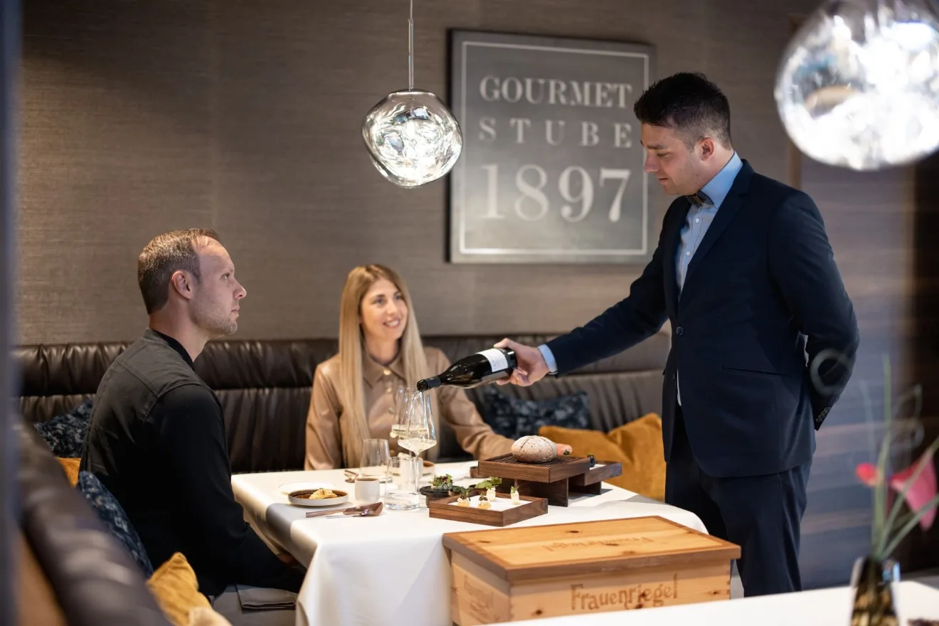 Quellenhof Gourmetstube 1897 — photo 11