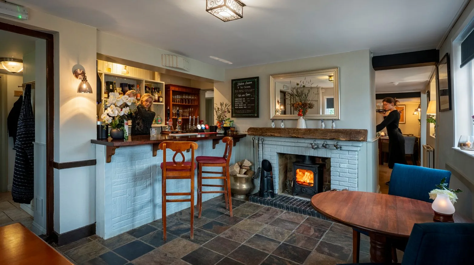 The Crown at Burchetts Green — photo 4