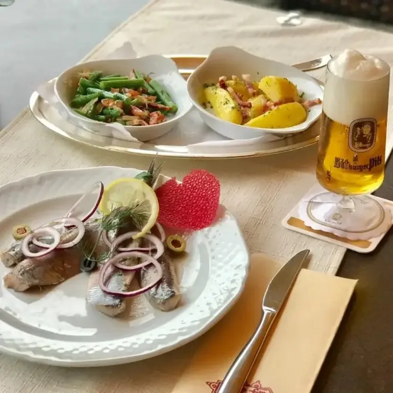 Em Krützche — photo 9