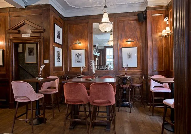 THE DUCHESS — photo 11