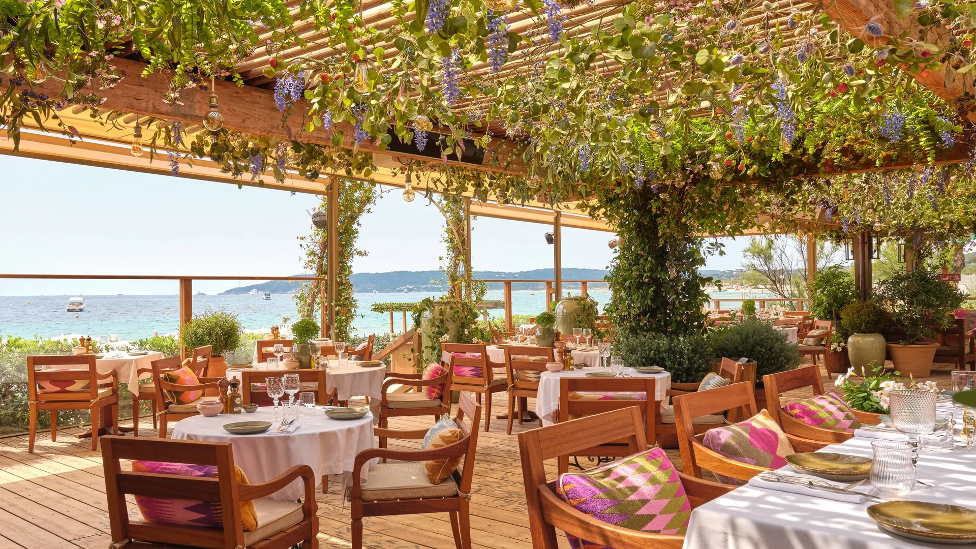 Le Grand Restaurant — photo 17