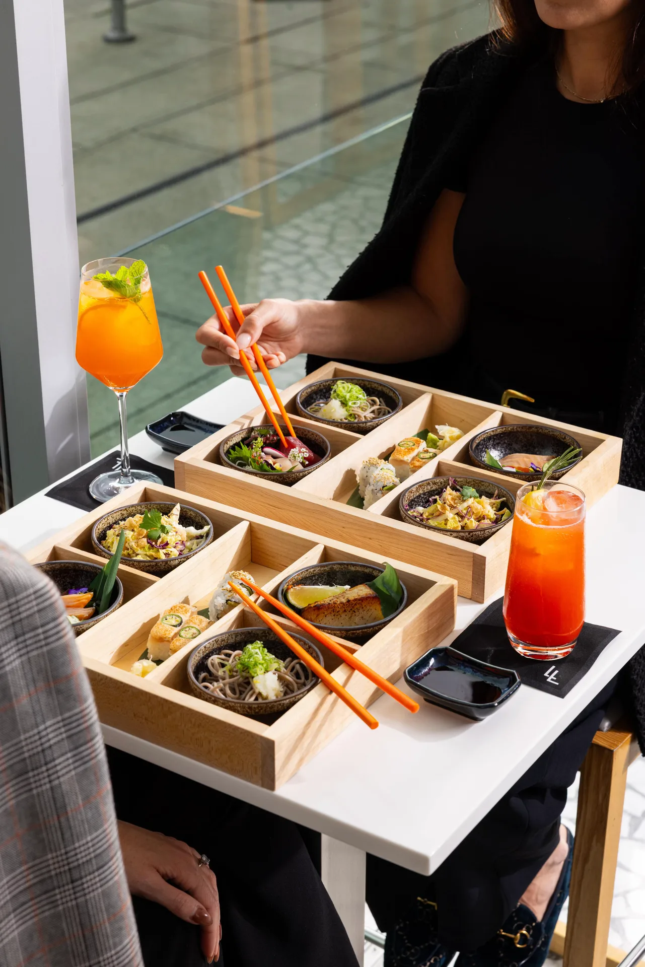 The Lobby Lounge & RawBar — photo 10