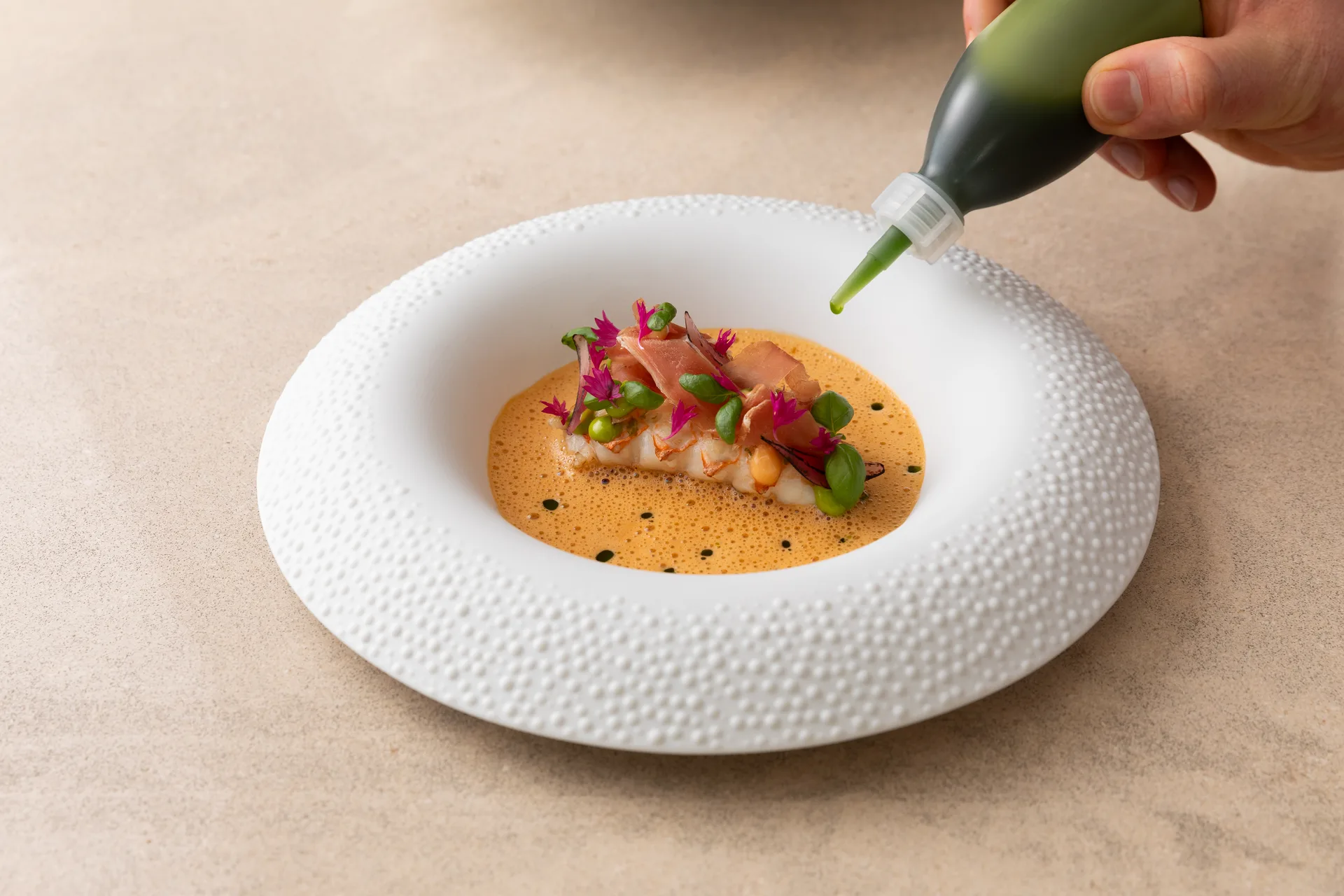 Lorenz Adlon Esszimmer — food