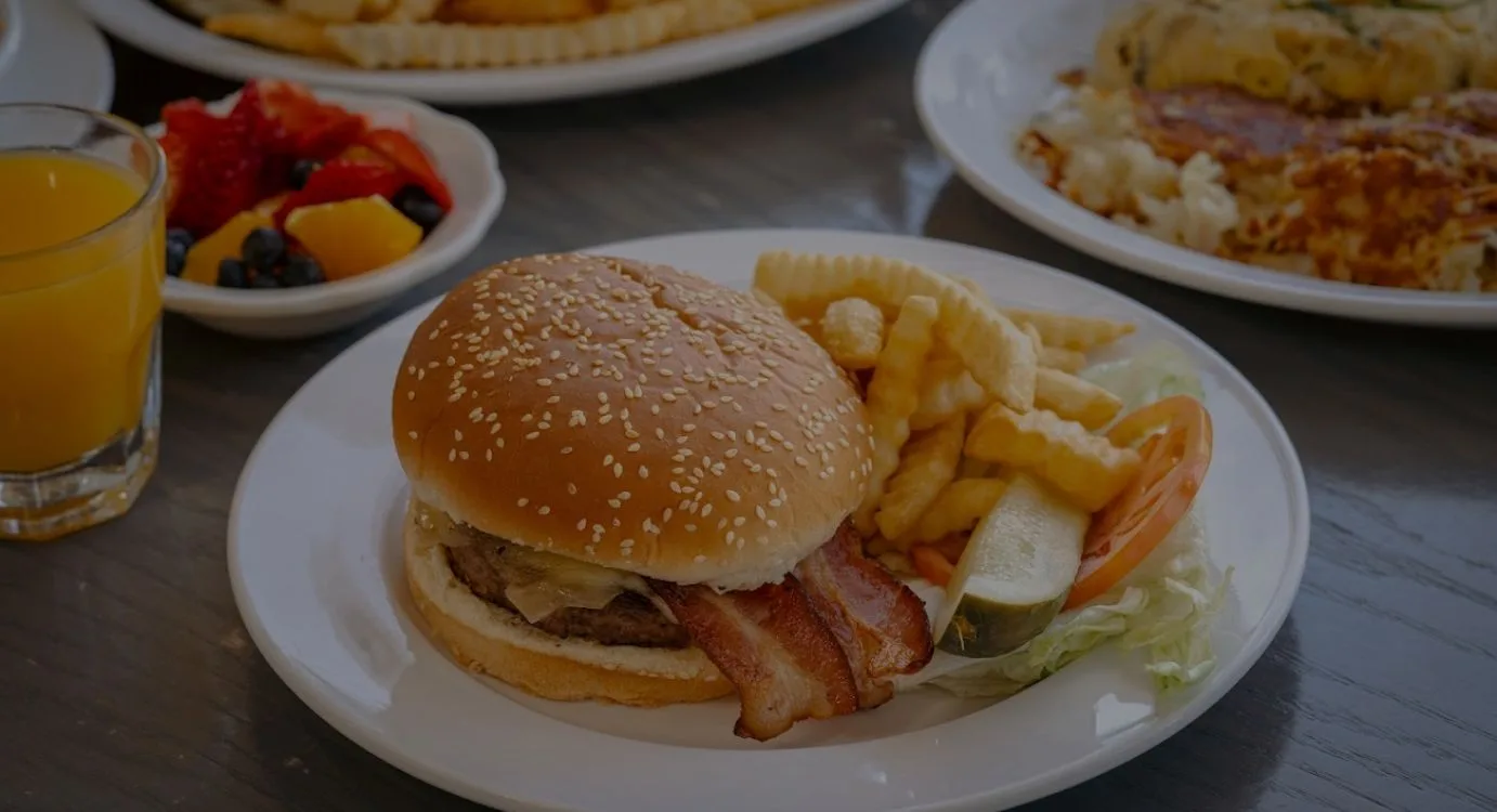 Alexander's, Edgewater