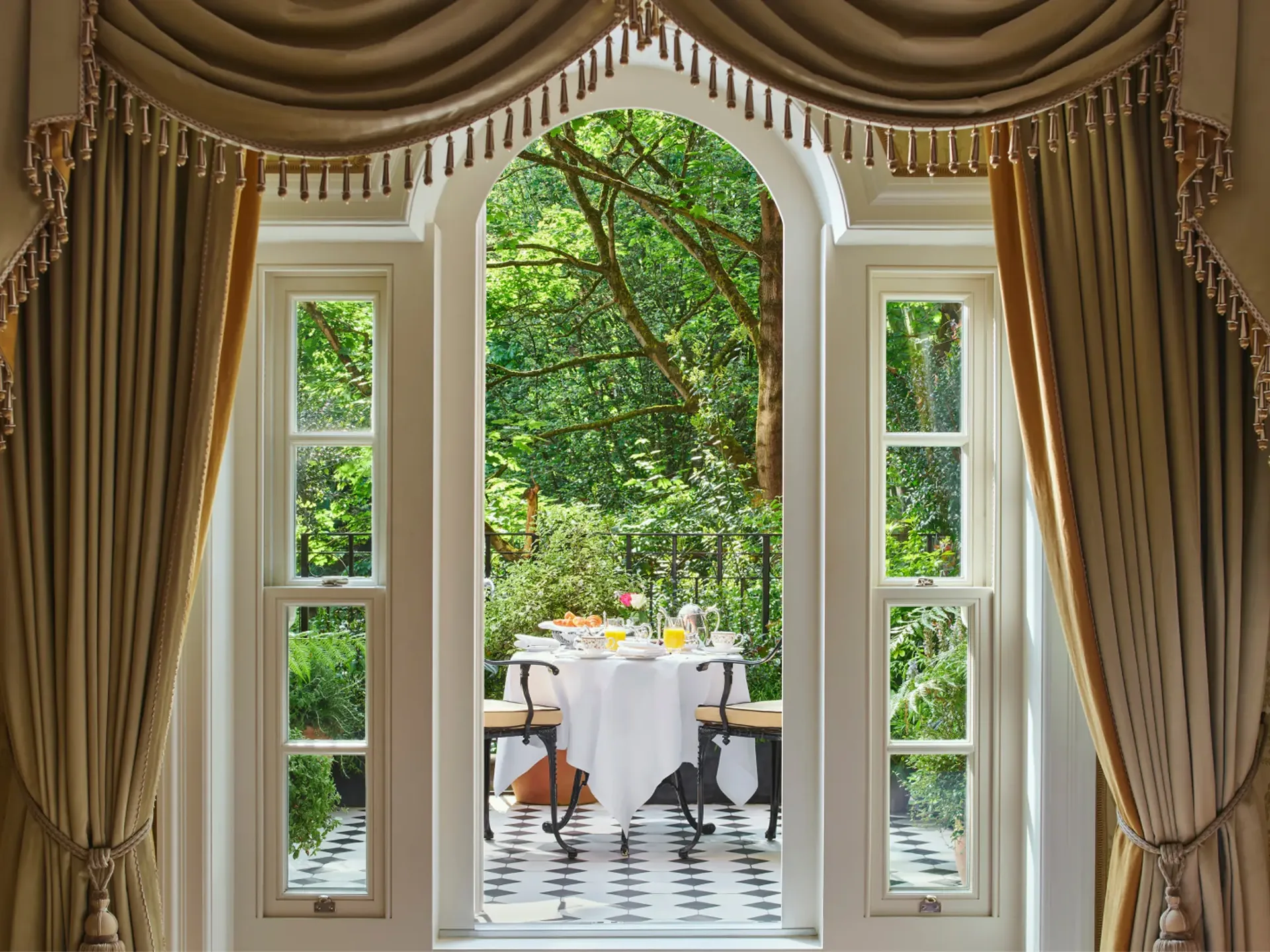 Dining Room at The Goring — photo 84