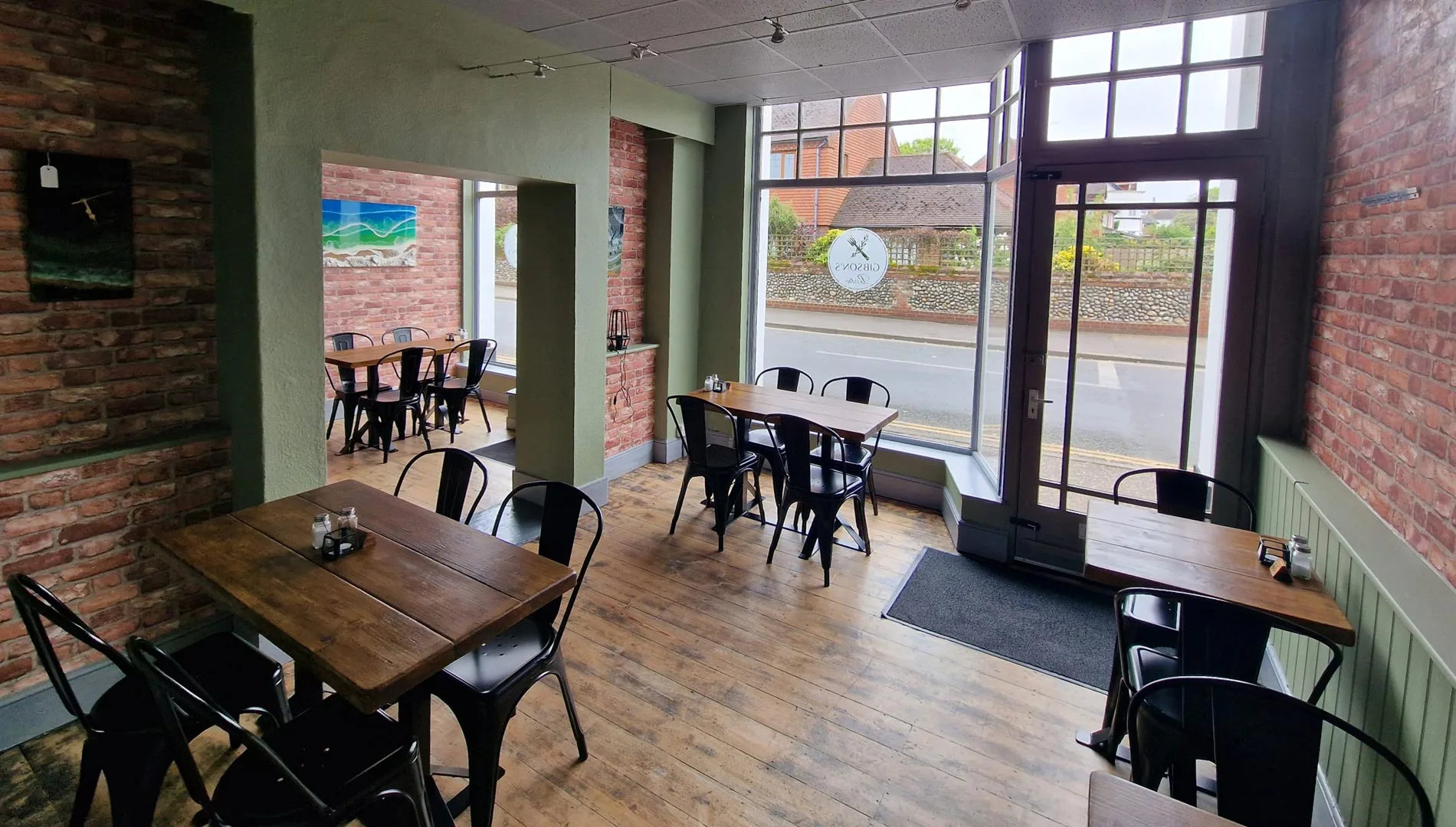 Gibson’s Bistro — photo 21